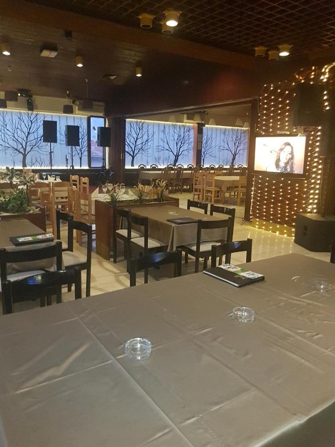 Hotel Sax Balkan Dimitrovgrad Bagian luar foto